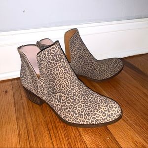 Lucky Brand Bebhina Side Notch Bootie